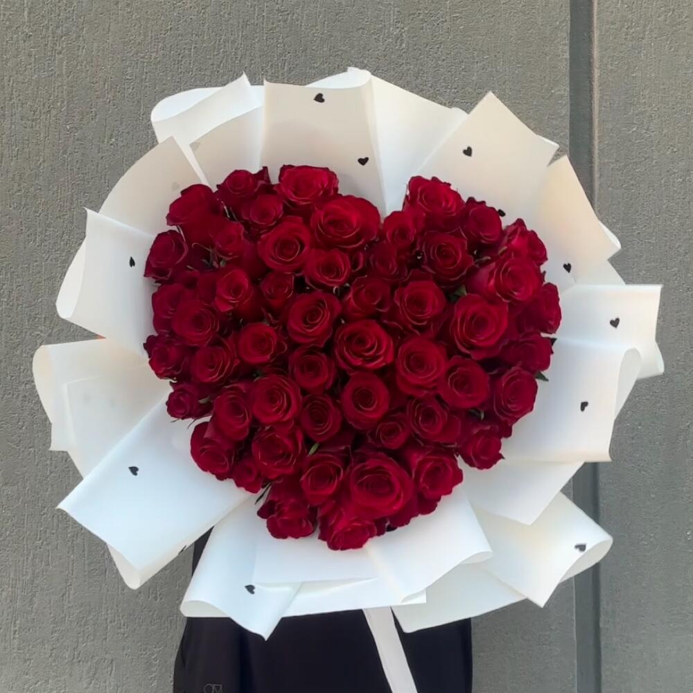50 Heart Shape Roses