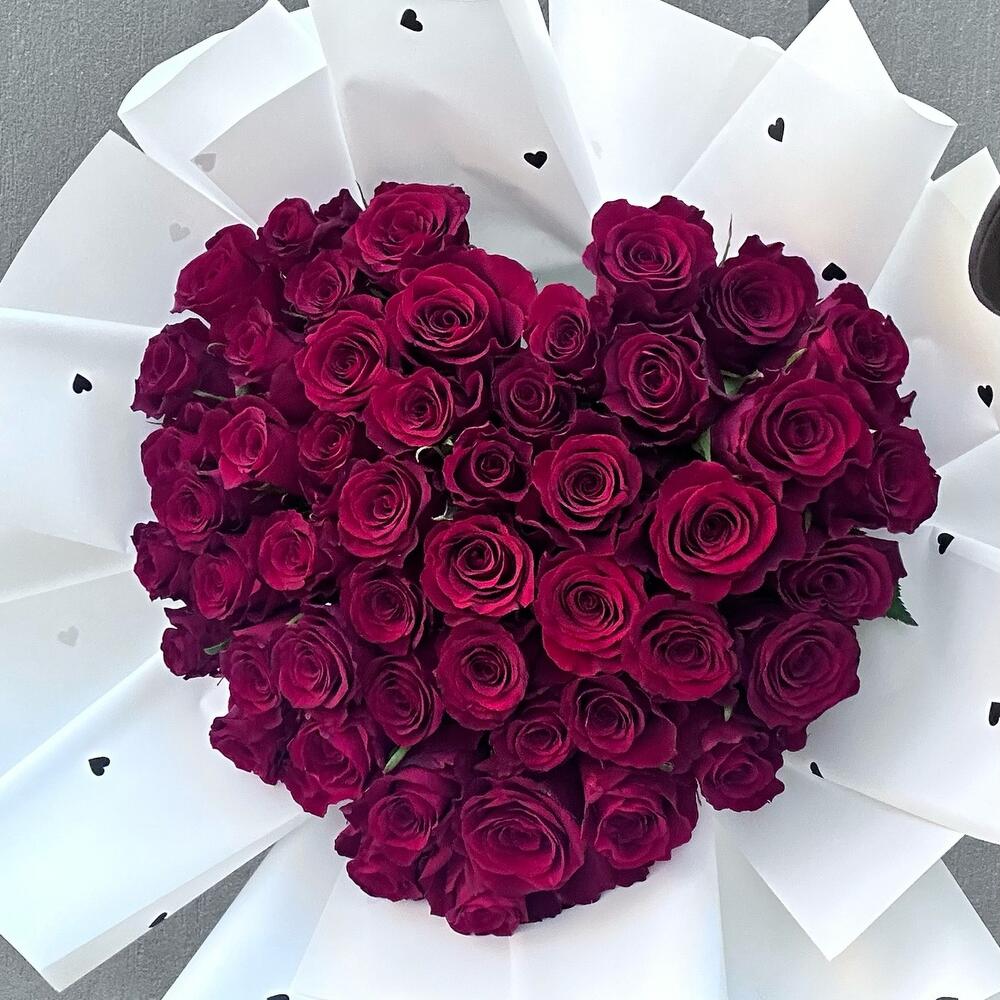 50 Heart Shape Roses