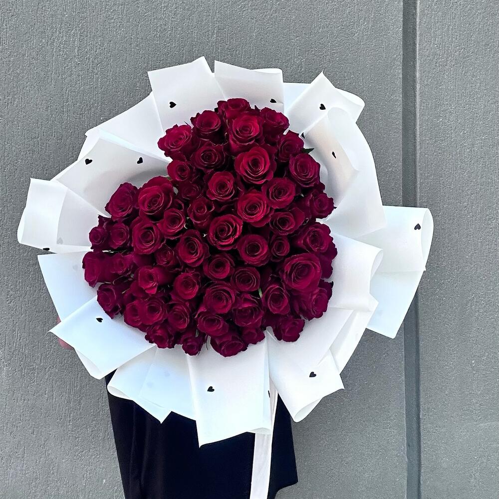 50 Heart Shape Roses