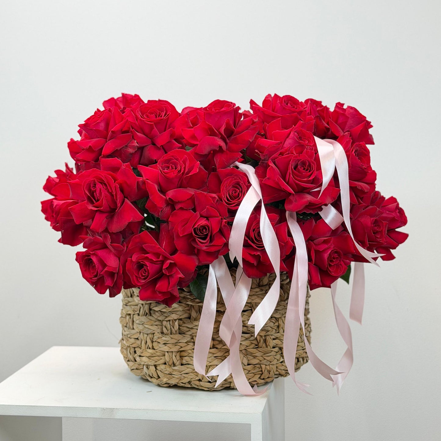 Niagara Falls Red basket