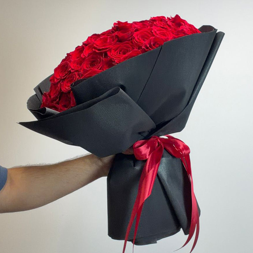 Signature Love Red Roses